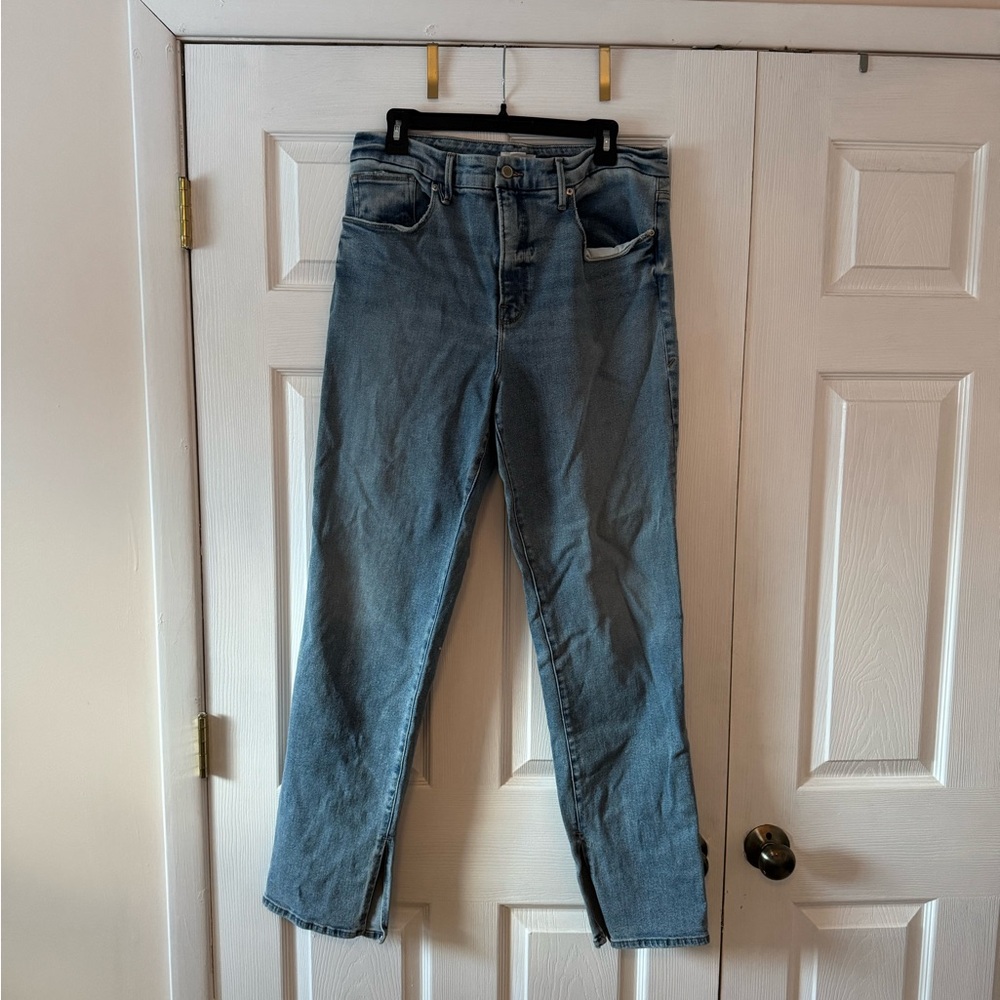 Good American straight leg jeans